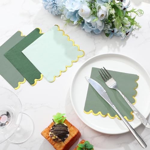 100 Pack Scalloped Gold Foil Cocktail Napkins Green