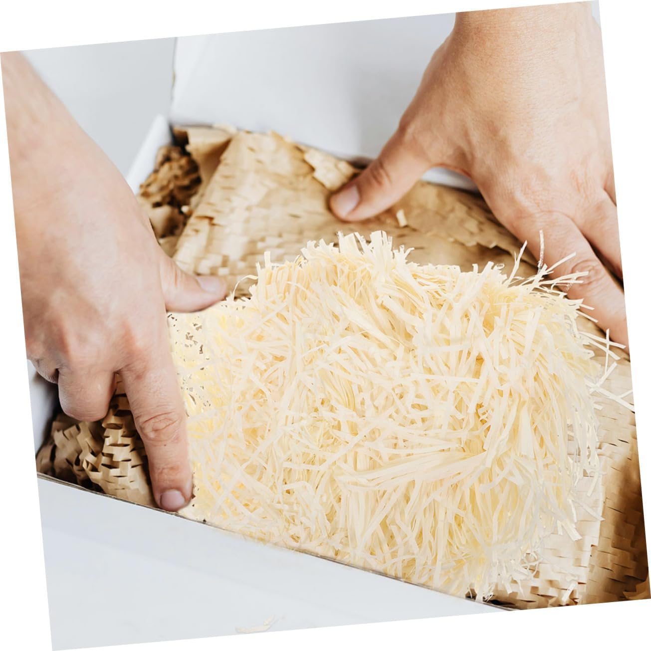 Ipetboom Shredded Paper Filler for Boxes and Baskets