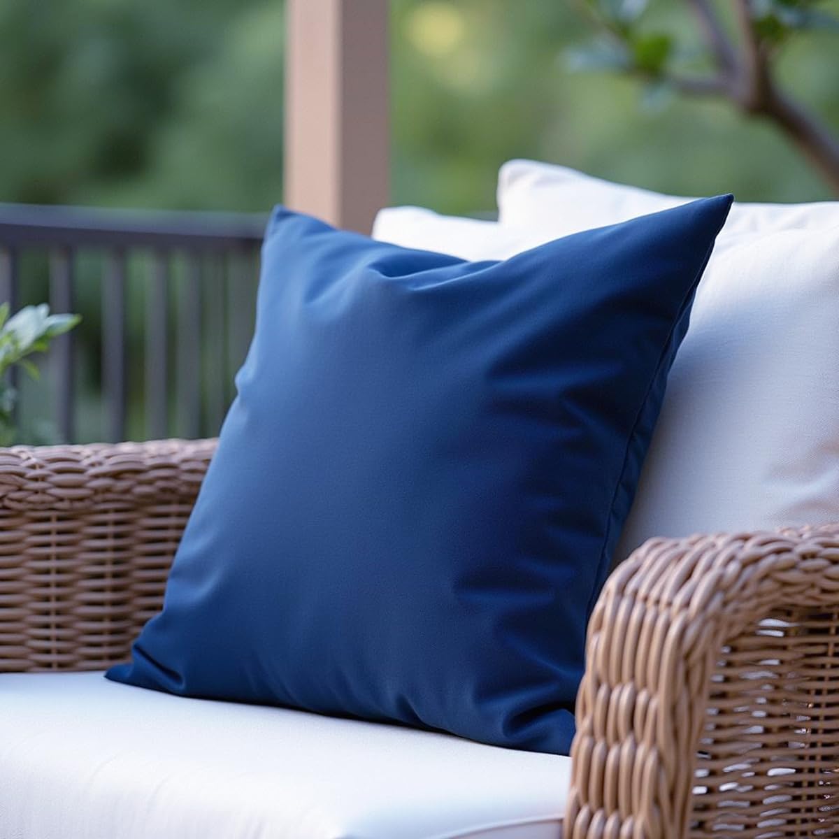 WHATWEARS 18x18 Inch Throw Pillows Set of 2 Navy Blue