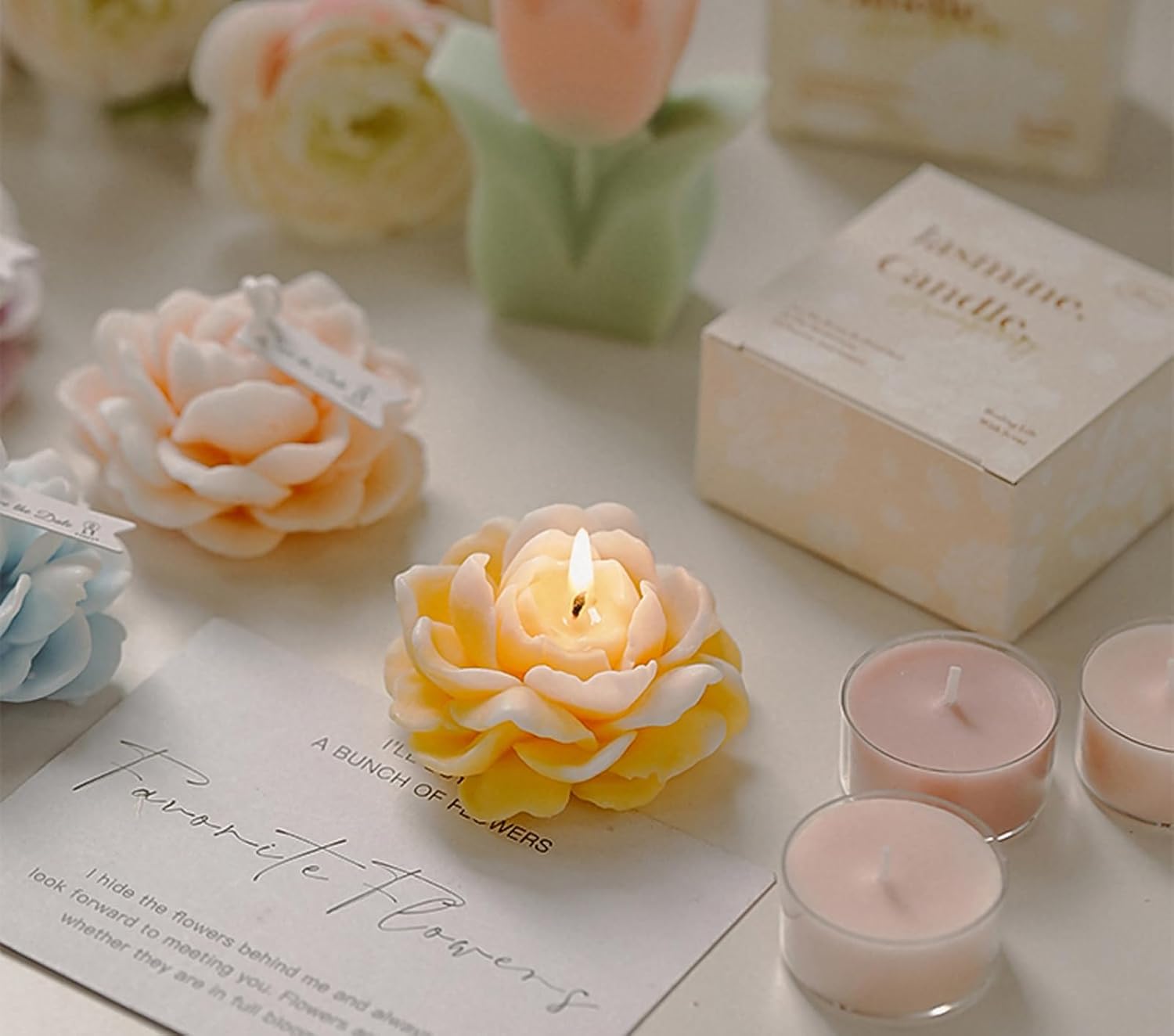 Jasmine Flower Shape Scented Candle in Yellow