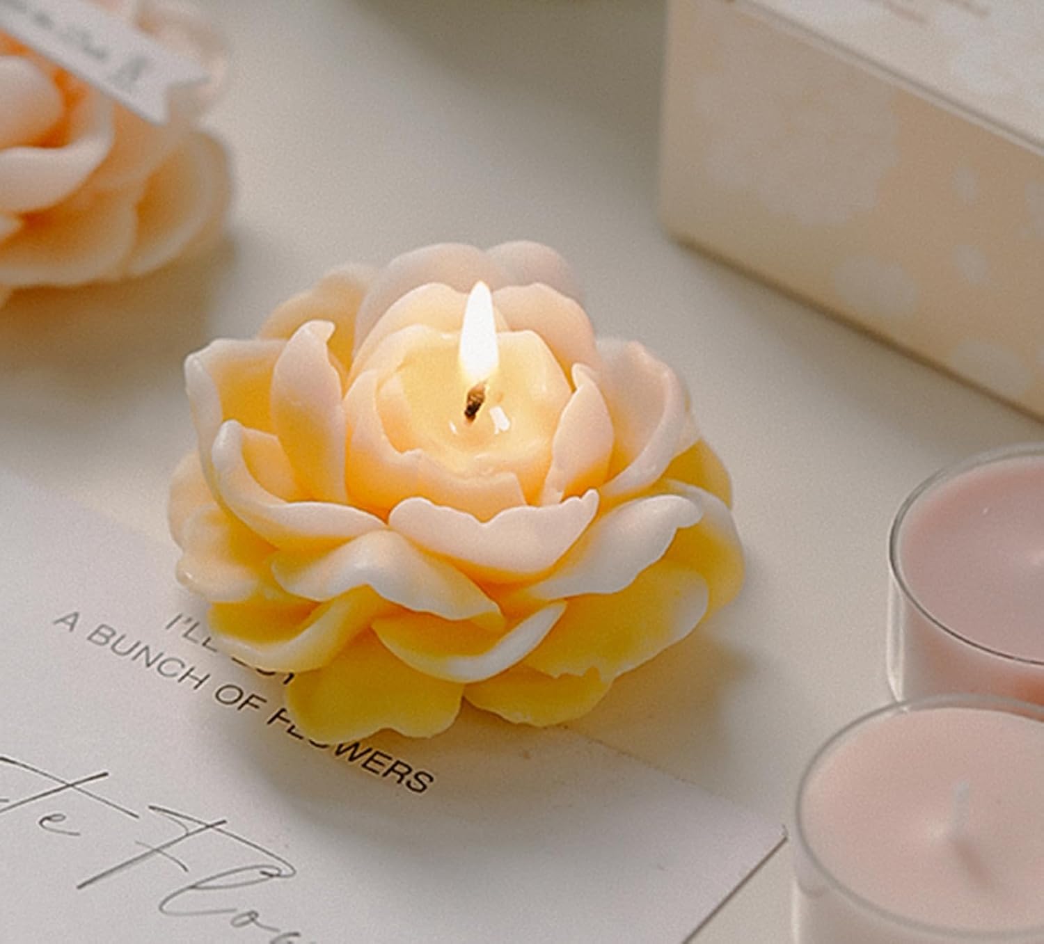 Jasmine Flower Shape Scented Candle in Yellow