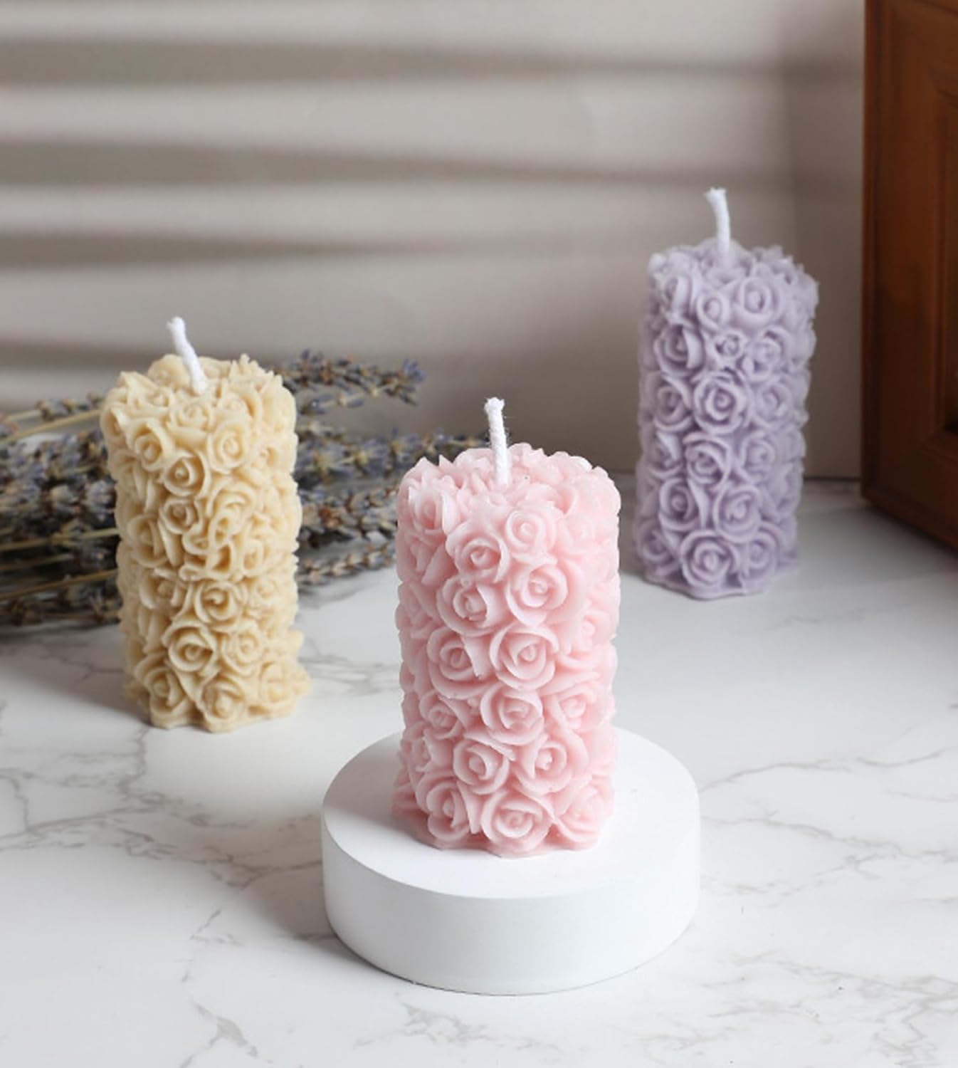 Rose Flower Clusters Aesthetic Scented Candle in Gift Box