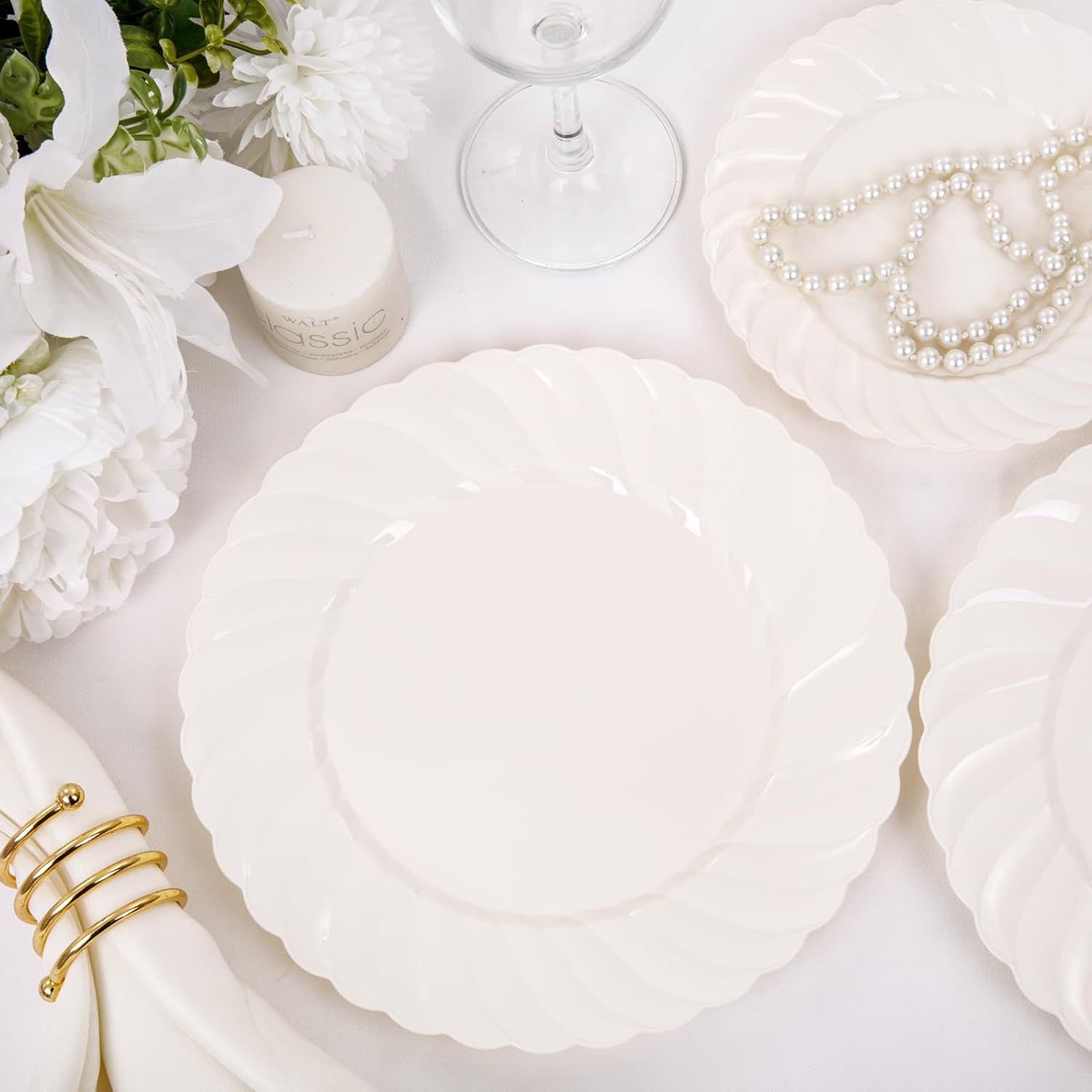 U-QE 100 Piece Ivory Scalloped Plastic Plates