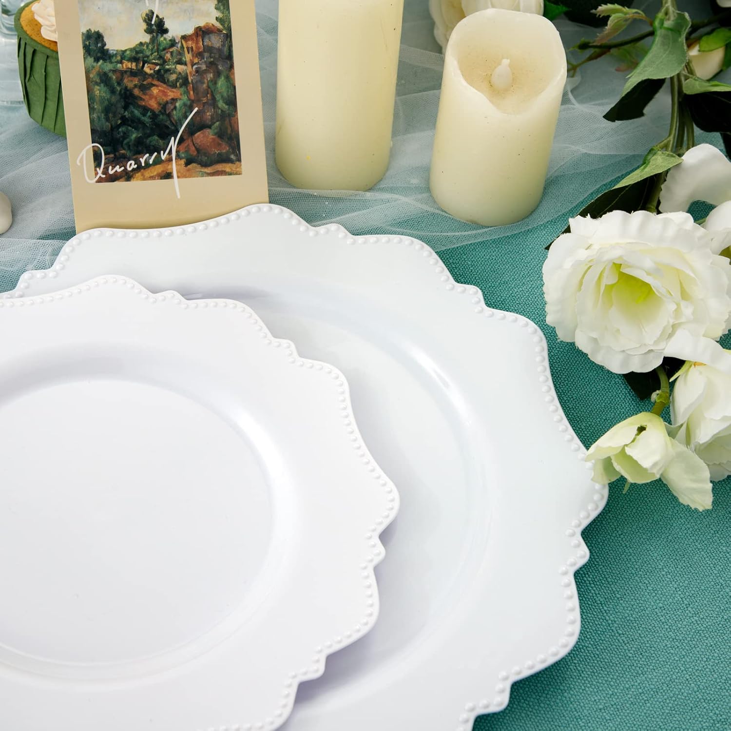 COLOSUS 60pcs White Disposable Plastic Plates for Parties