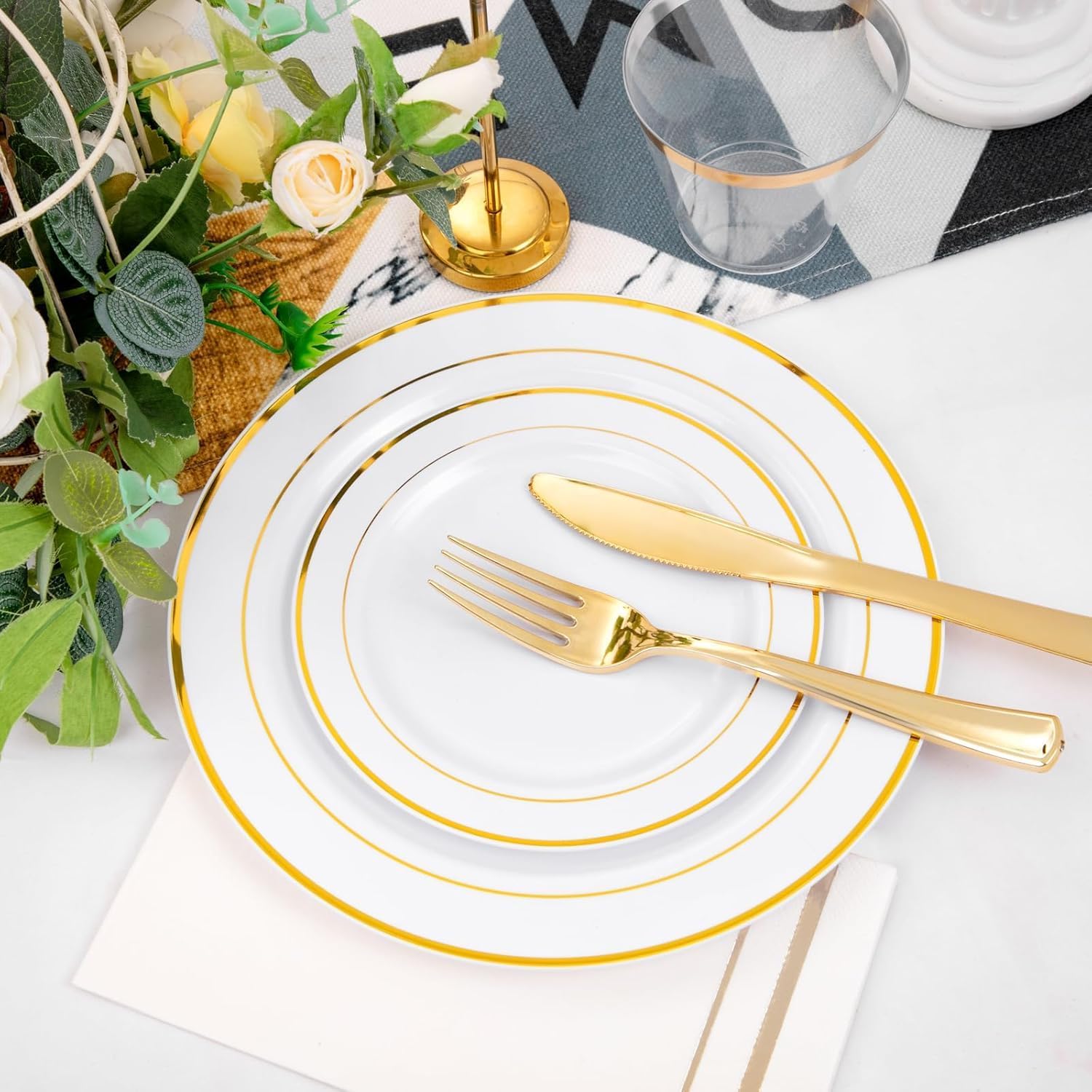 GATHER 700PCS Gold Plastic Plates for 100 Guests