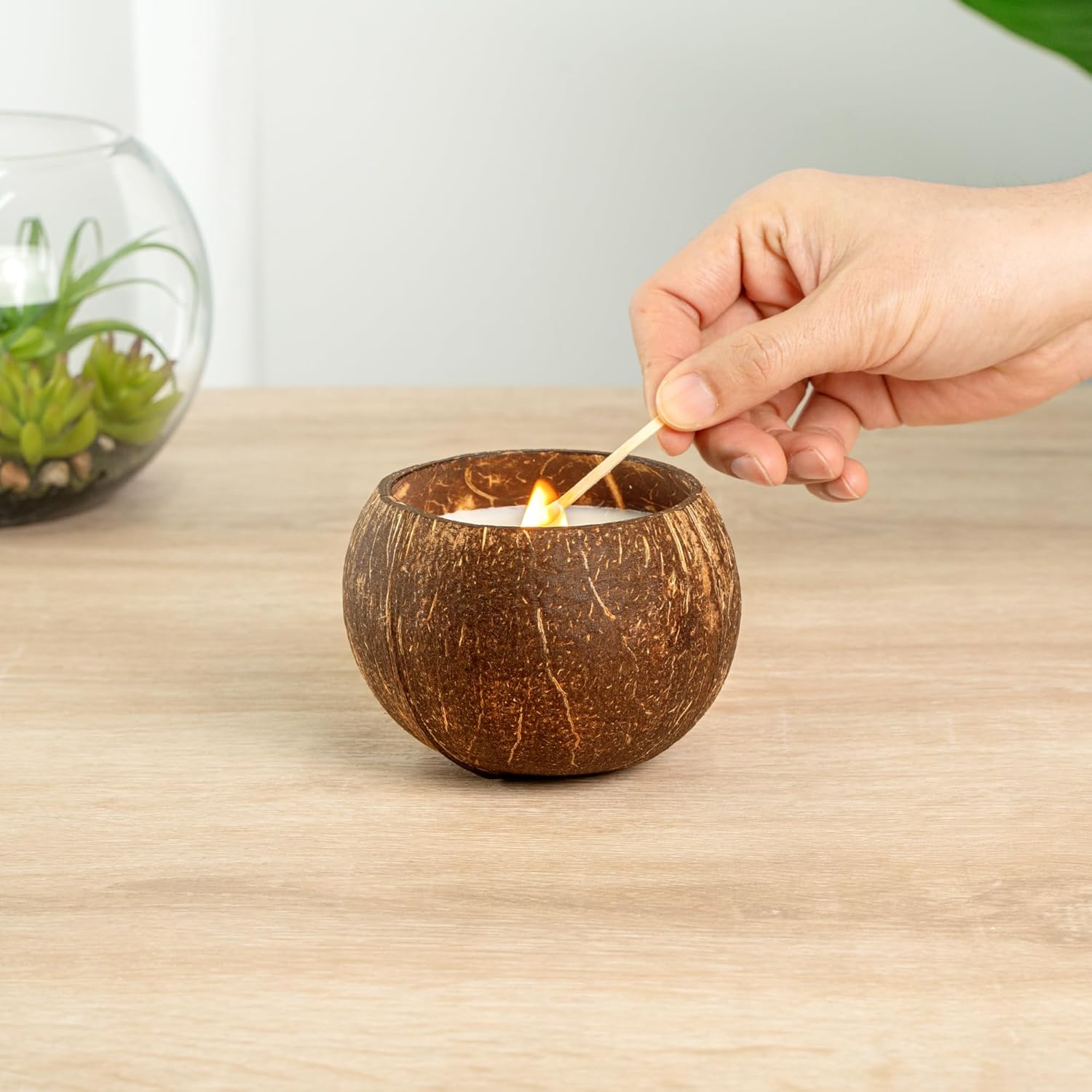 Restaurantware Coconut Shell Candle Vanilla Scented