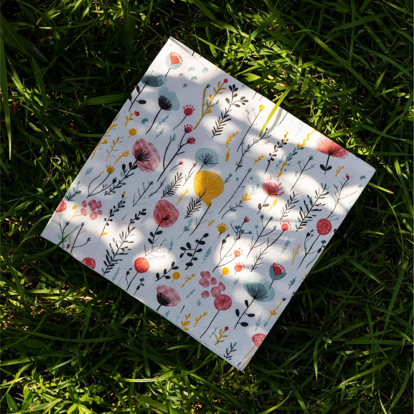 20 pcs Premium 3-Ply Floral Paper Napkins
