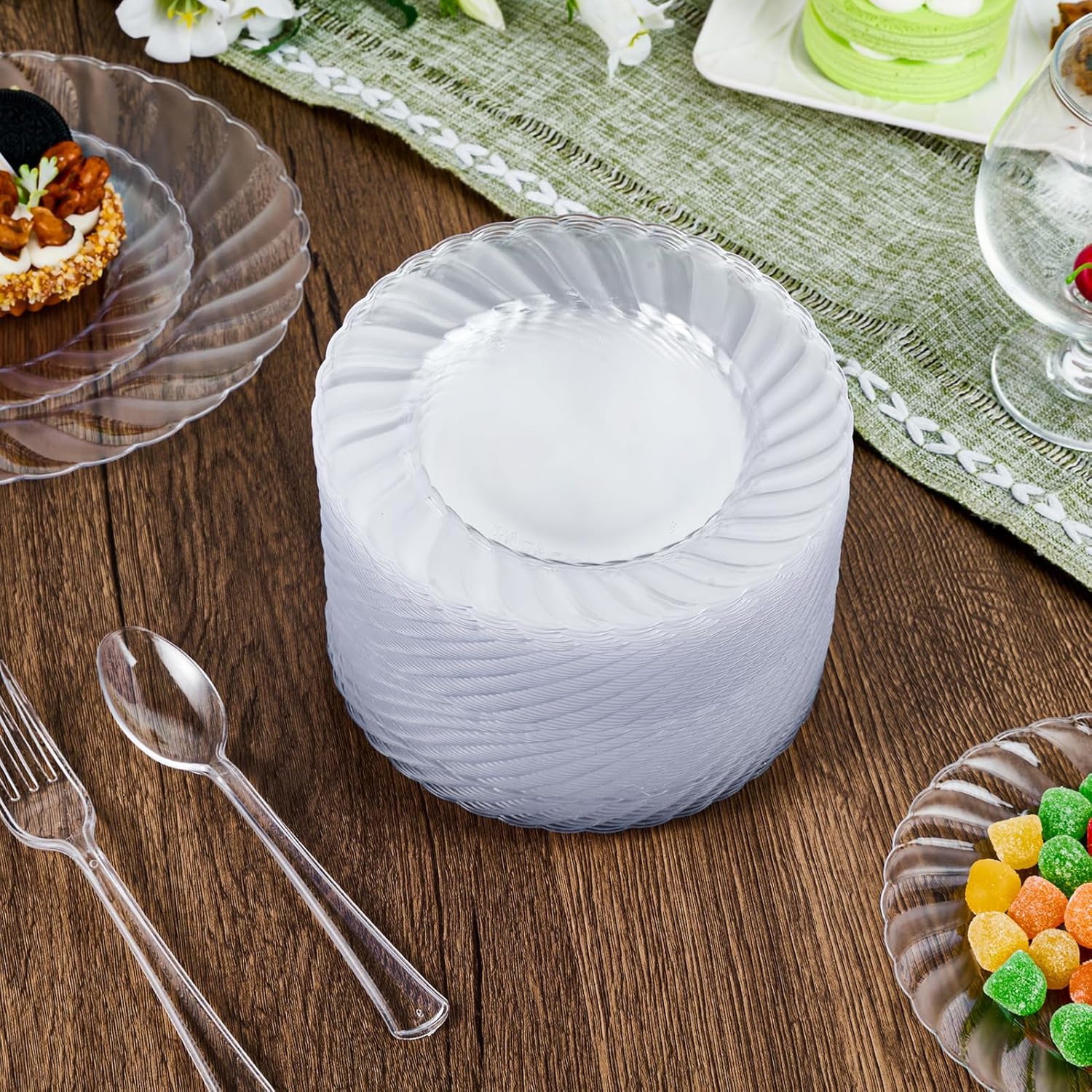FOCUSLINE 100 Count 6 Inch Clear Plastic Plates for Events