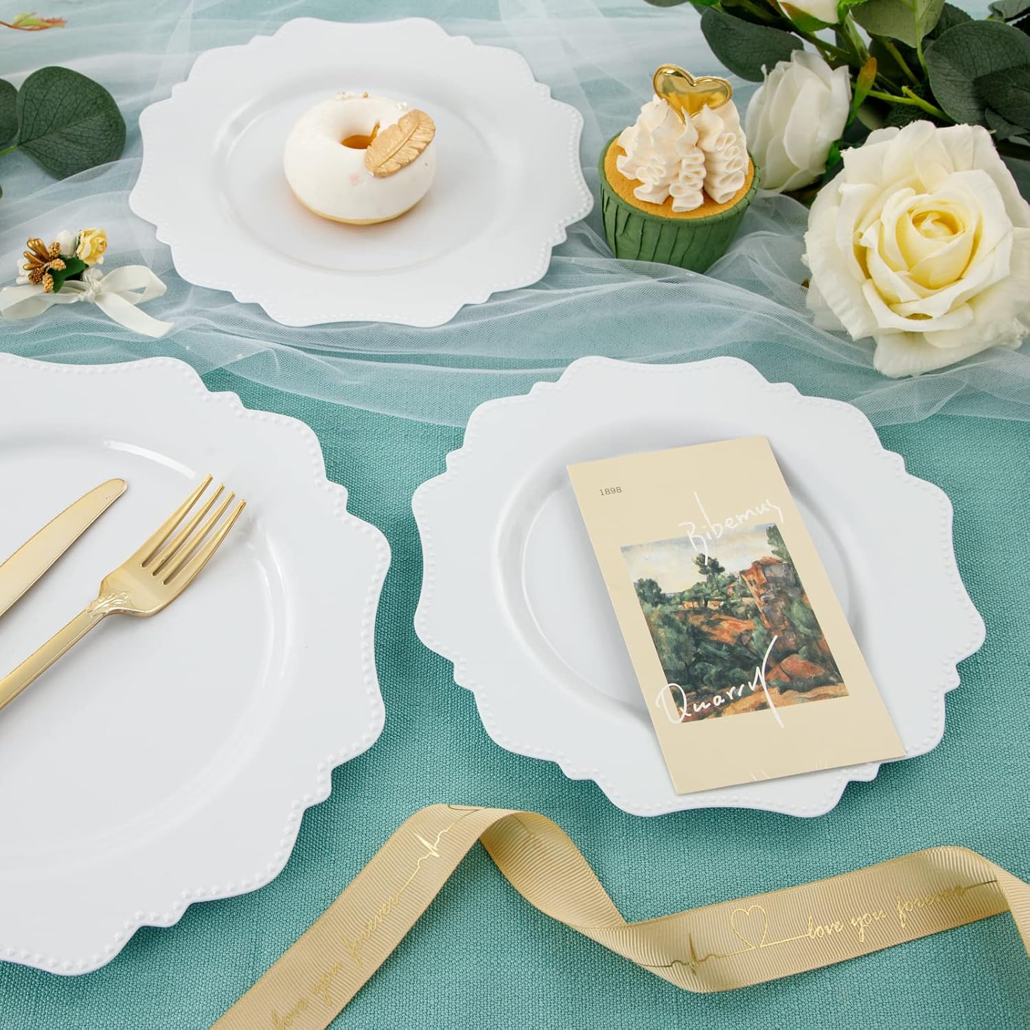 COLOSUS 60pcs White Disposable Plastic Plates for Parties