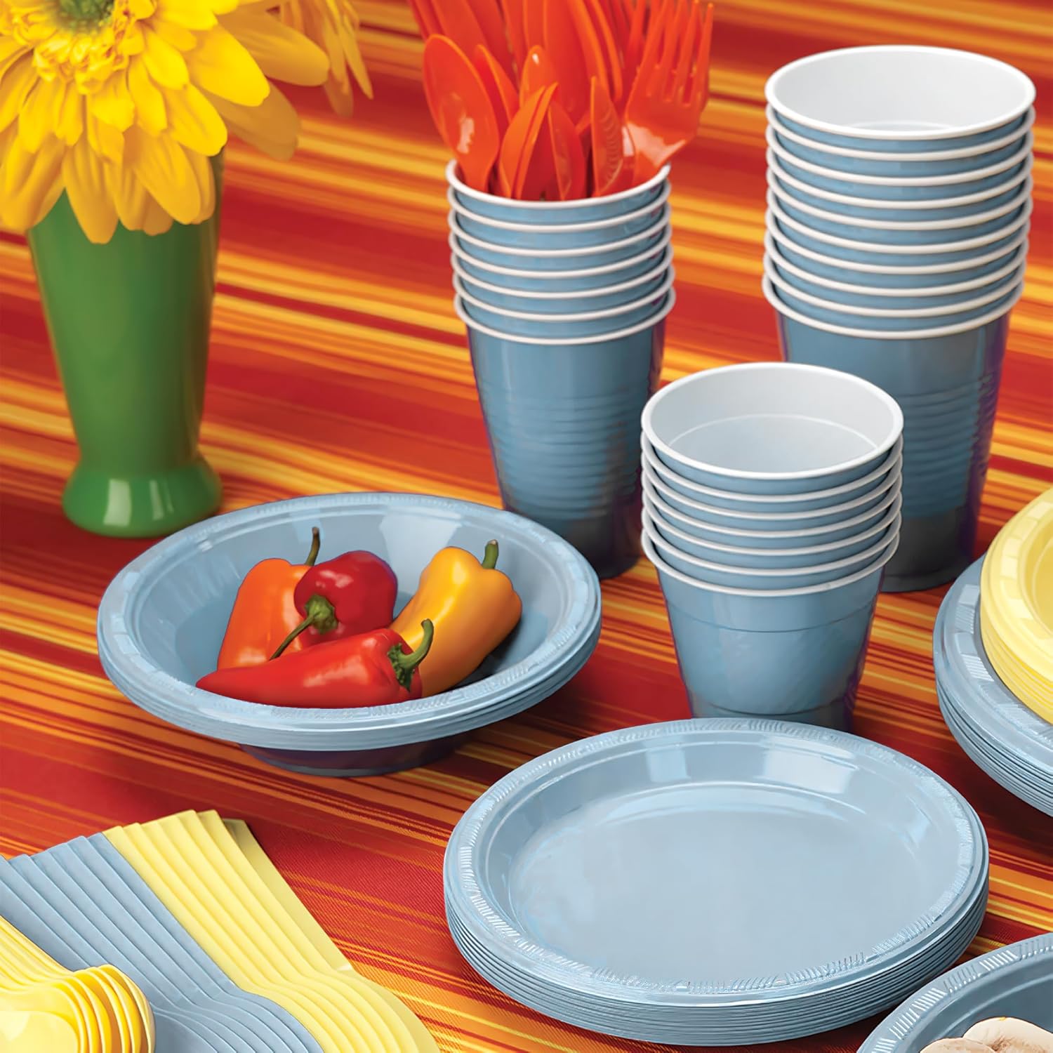 Light Blue Solid Plastic Party Cups 12 Oz 20 Count