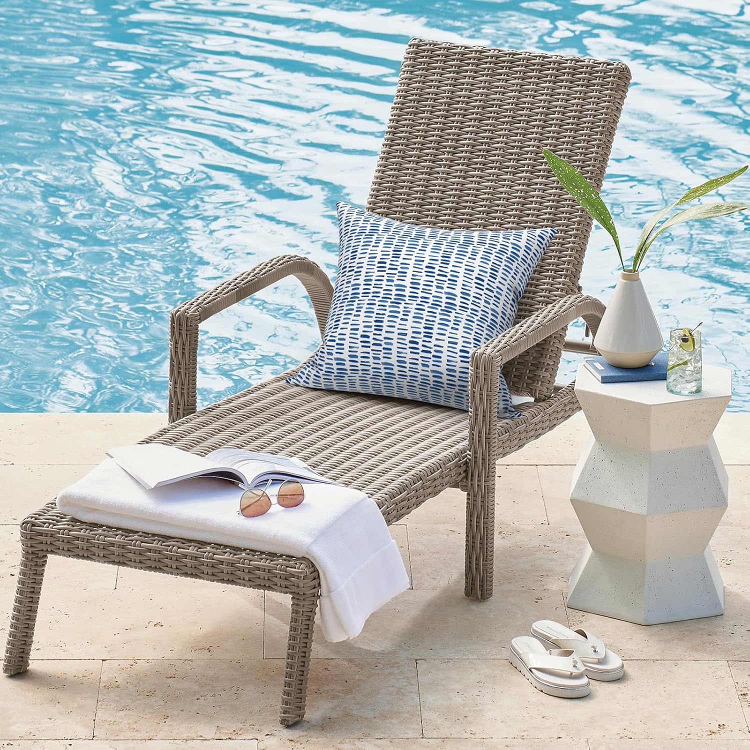 Pack of 2 Waterproof Patio Pillows with Inserts Pebble Blue 18x18 In