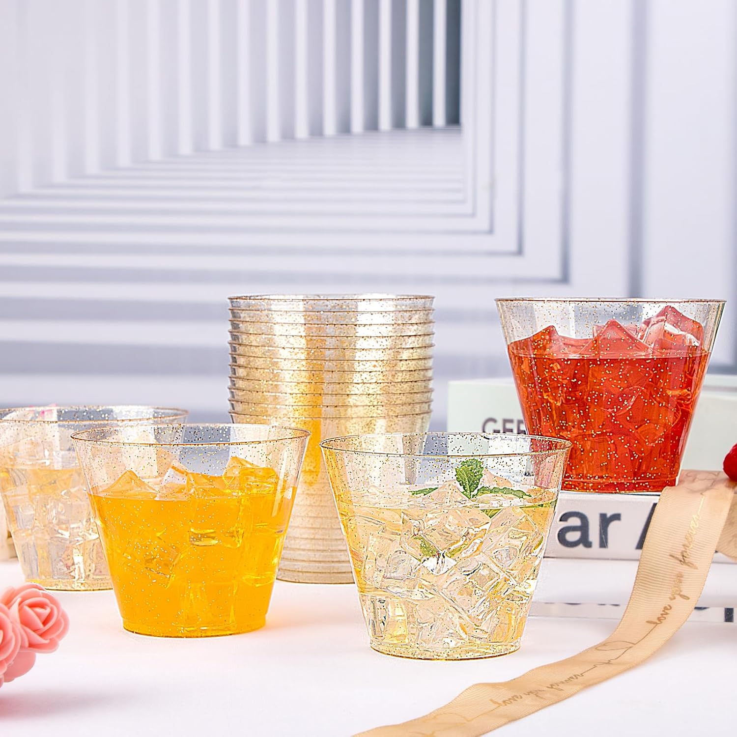 200pcs Gold Plastic Cups 9 Oz